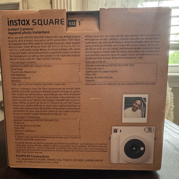 NEVER OPENED Fujifilm Instax SQ1 Instant Camera, carrying case, 20 film sheets. - Picture 9 of 12